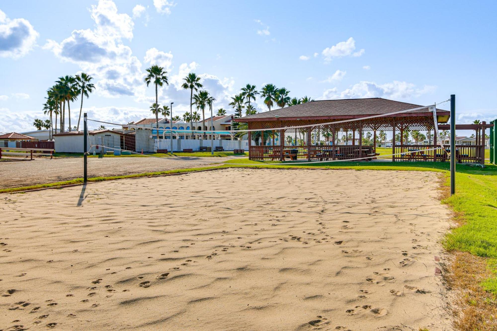 Cozy Waterfront Port Isabel Cottage With Deck! 外观 照片